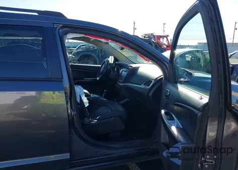 2014 Dodge Journey Sxt z USA, uszkodzony, nr VIN 3C4PDCBB2ET303696